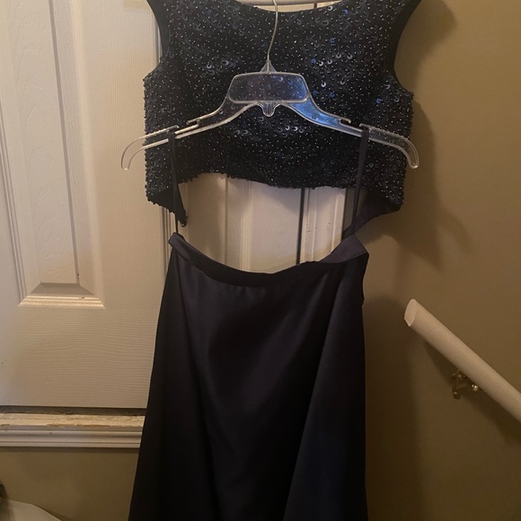 Navy prom dress 2 pieces - Picture 1 of 2